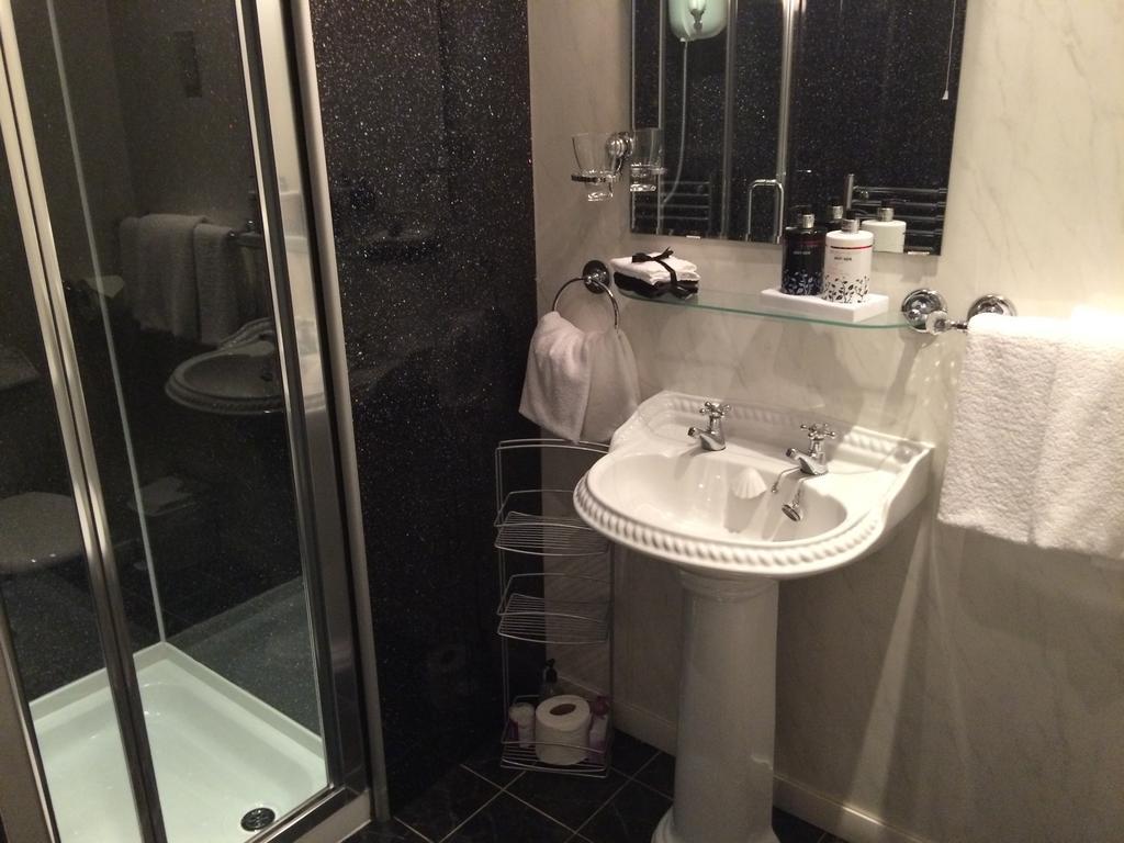 Aaran Lodge Guest House Единбург Стая снимка