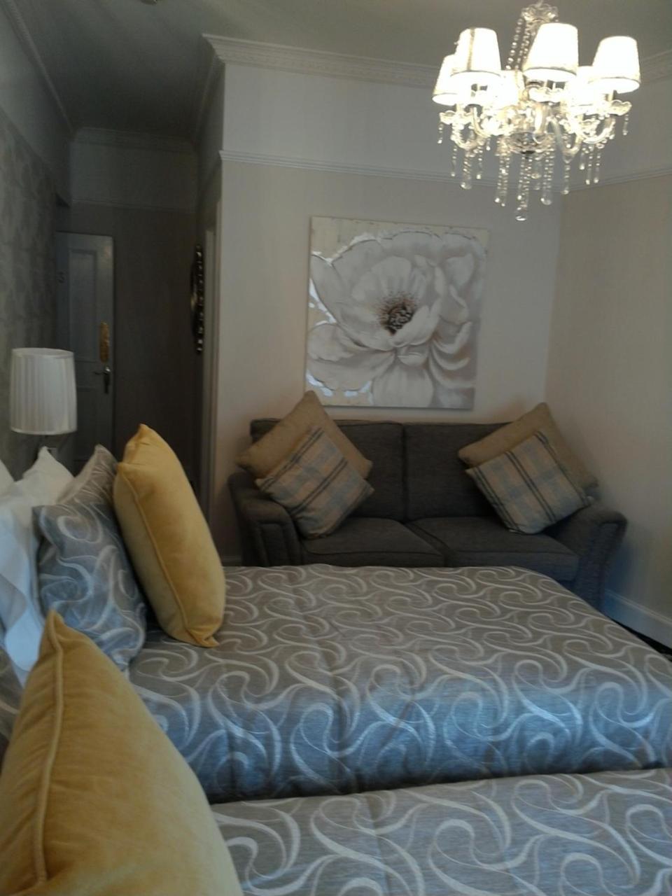 Aaran Lodge Guest House Единбург Екстериор снимка